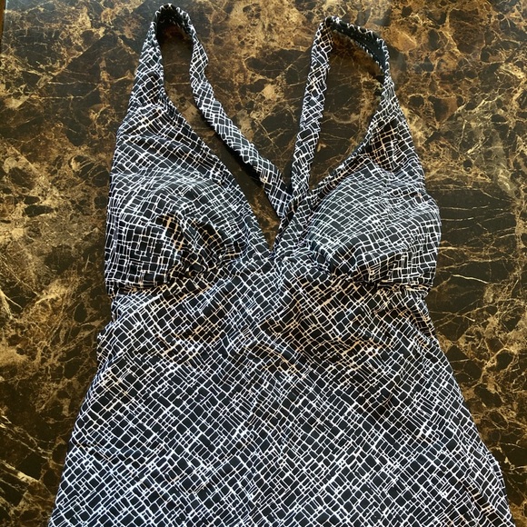 Jaclyn Smith Other - Jaclyn Smith Swim Top Tankini Brand New size 10
